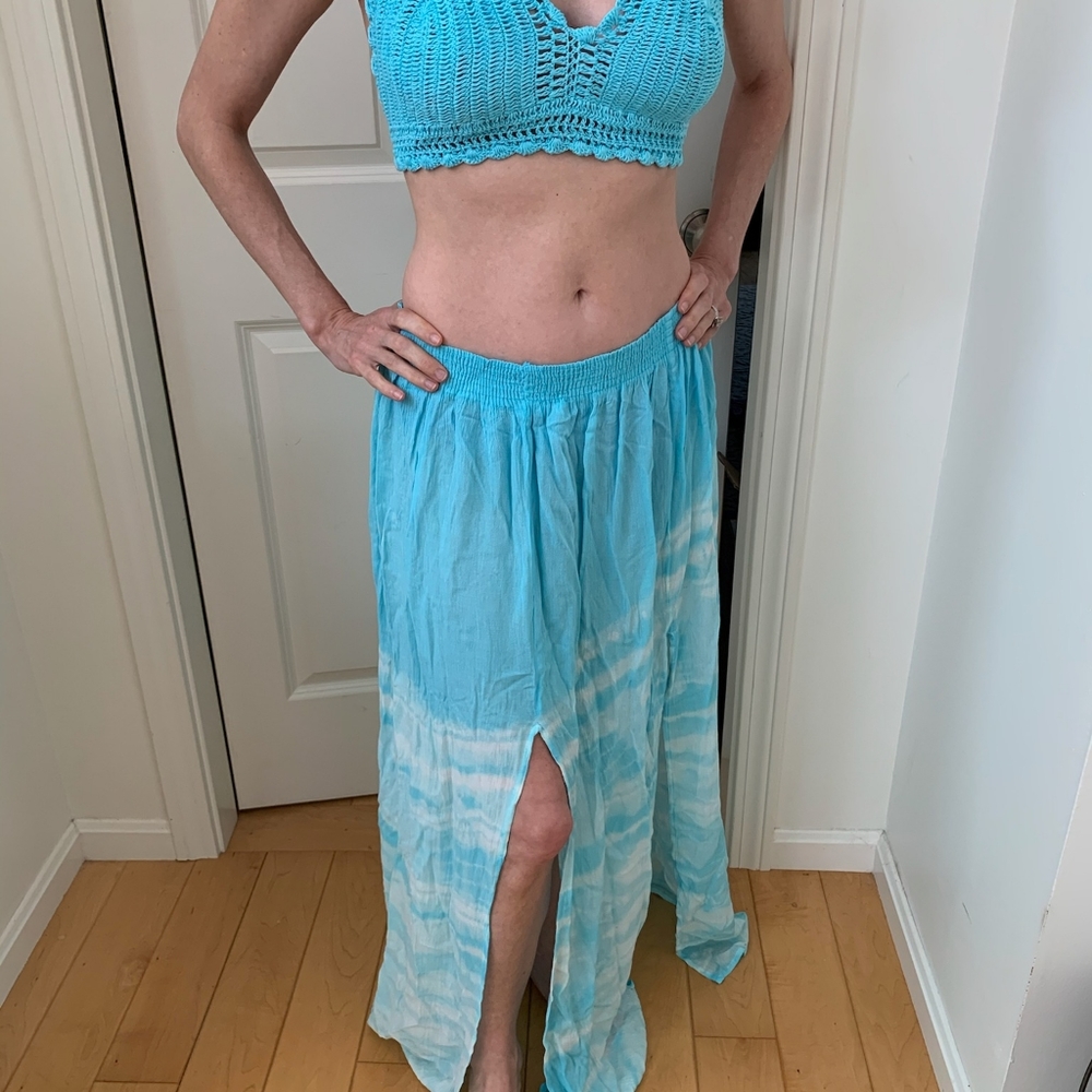 Crotchet Top and Skirt with Slits